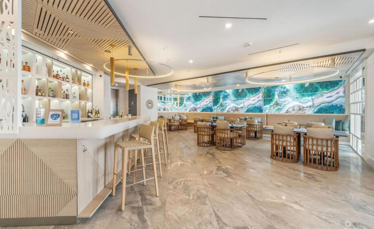 Rum Point Club Residences Driftwood Village المظهر الخارجي الصورة